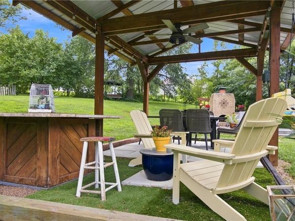 1807 N Elsea Smith Road, Independence, MO 64056