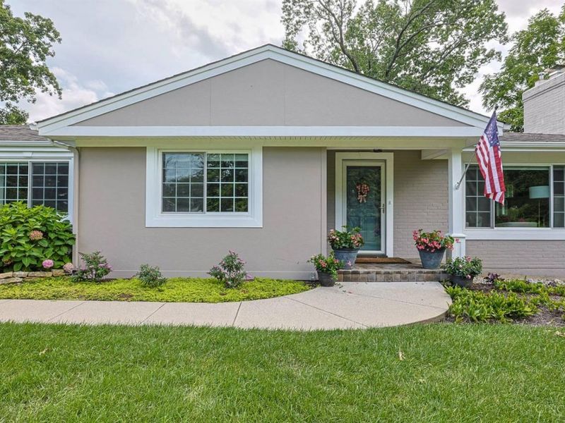 6127 Kaywood Drive, Madeira, OH 45243 Photo 3