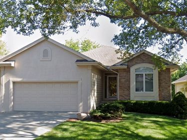 903 S 177th Circle, Omaha, NE 68118