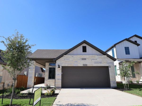 225 Grayson Elm Pass, Dripping Springs, TX 78620