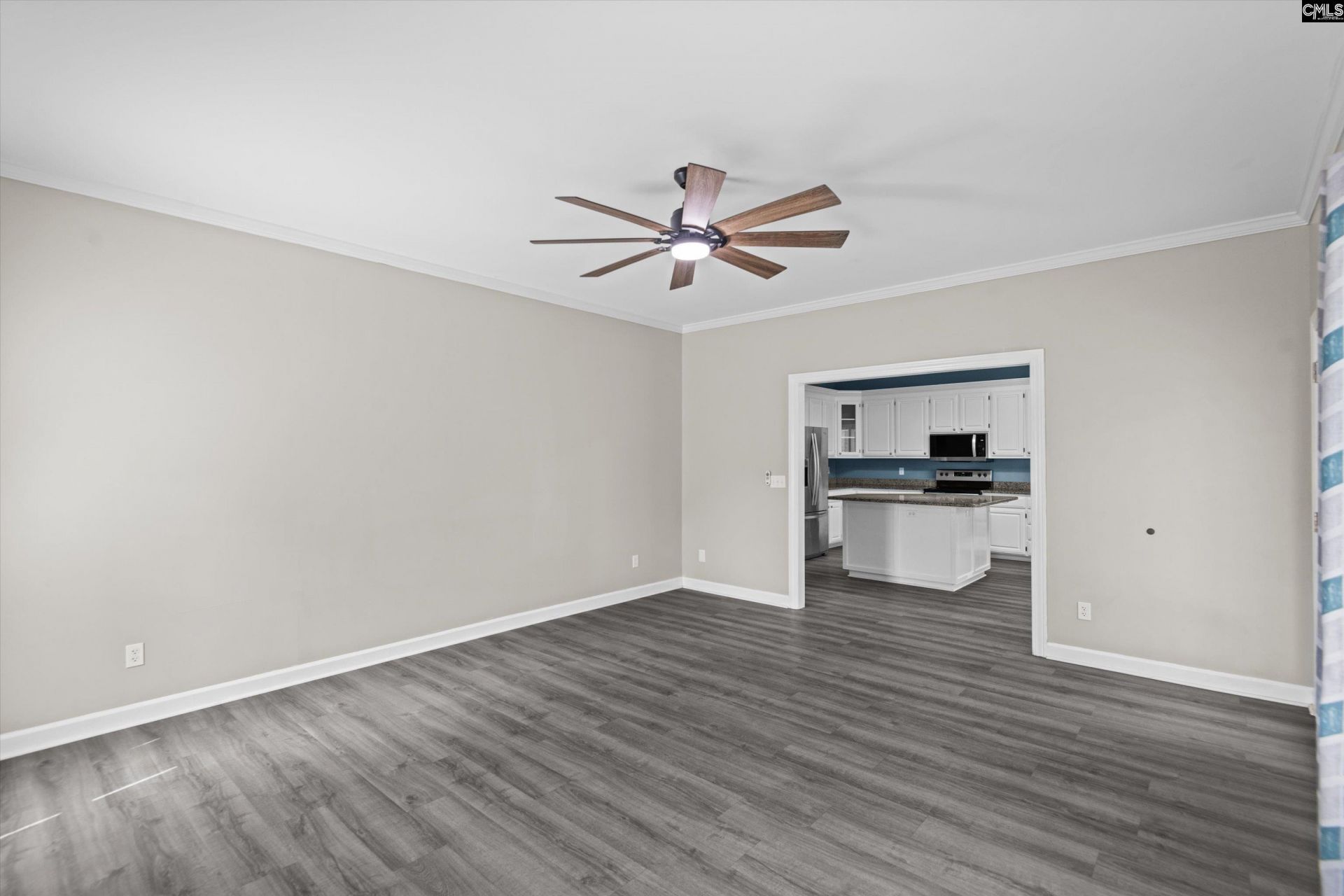 208 Winchester Court Photo 18