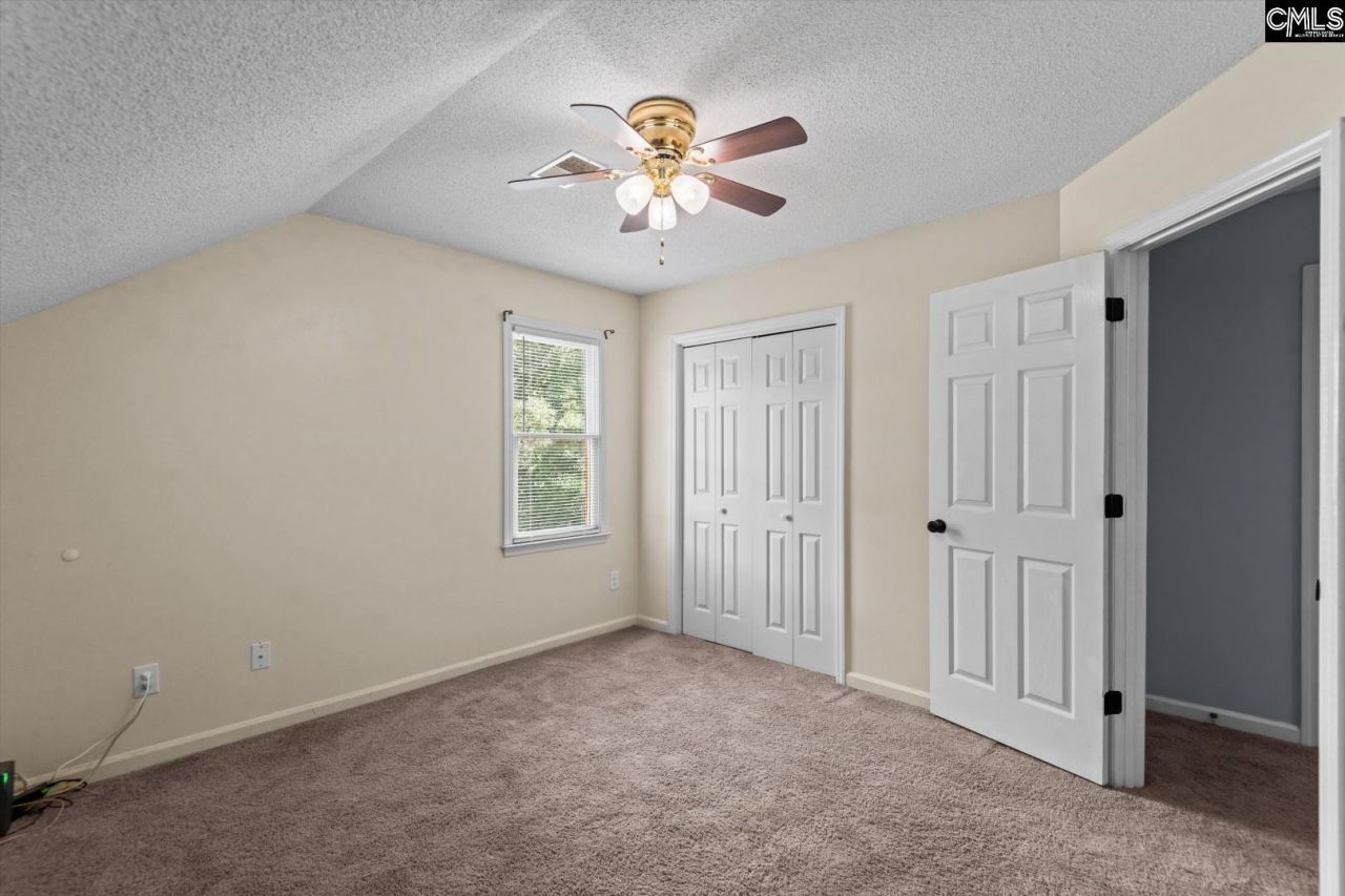 208 Winchester Court Photo 27