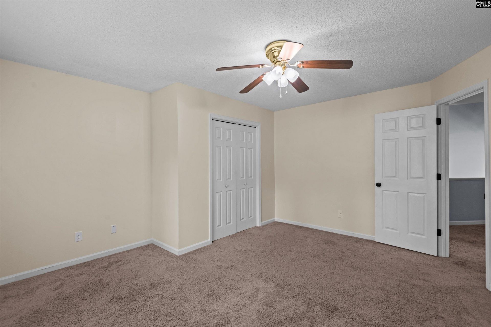 208 Winchester Court Photo 32