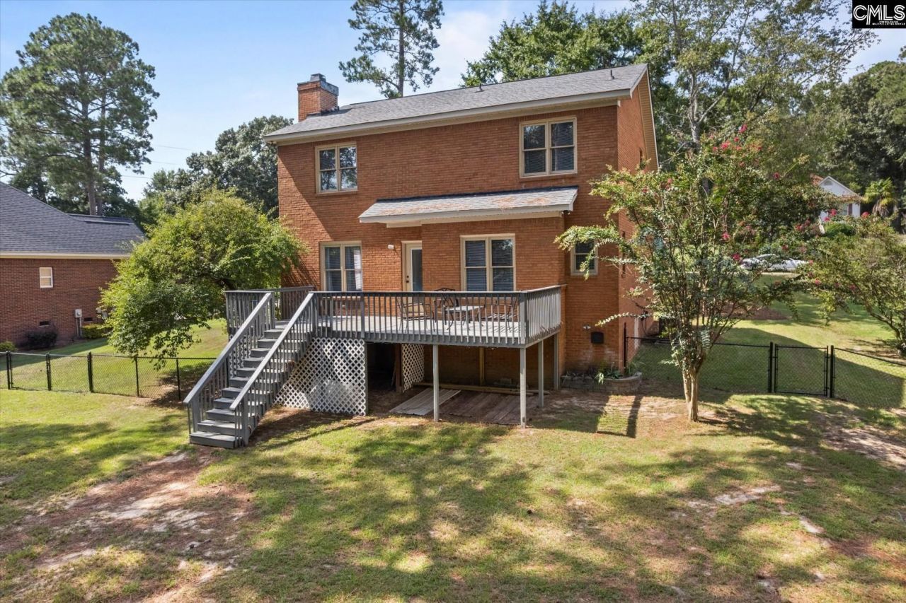 208 Winchester Court Photo 34
