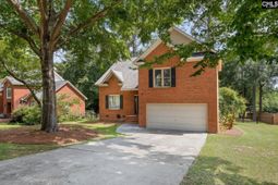 208 Winchester Court photo 4