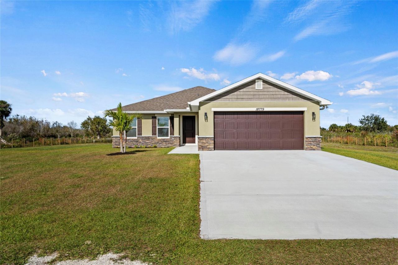 18779 NW 268th Street , Okeechobee, FL 34972 Main Photo