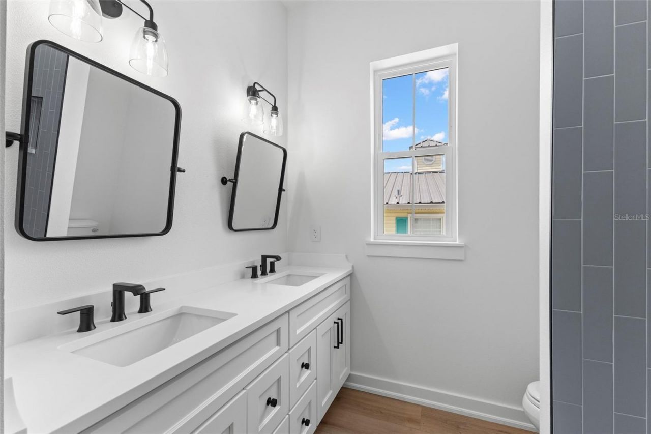 3534 Overlook Drive Ne, Saint Petersburg, FL 33703 Photo