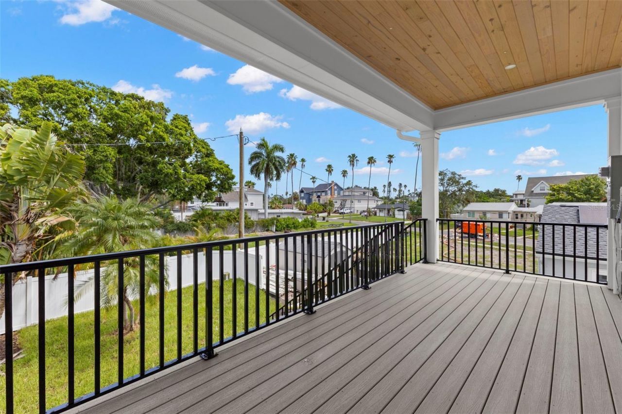3534 Overlook Drive Ne, Saint Petersburg, FL 33703 Photo