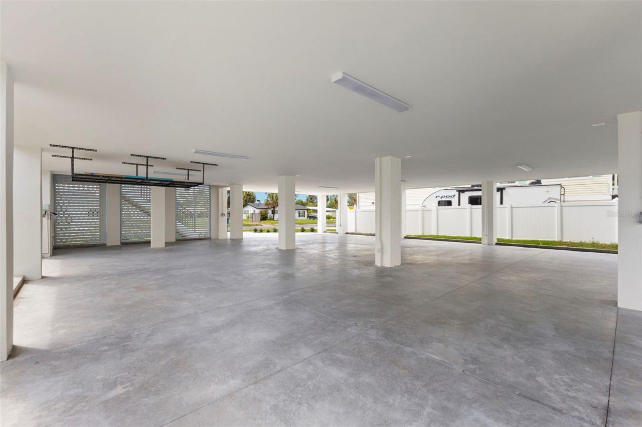 3534 Overlook Drive Ne, Saint Petersburg, FL 33703 Photo