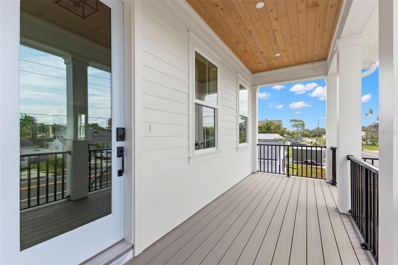 3534 Overlook Drive Ne, Saint Petersburg, FL 33703 Photo
