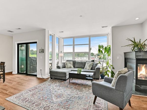 1888 N Water STREET, Unit 609, Milwaukee, WI 53202