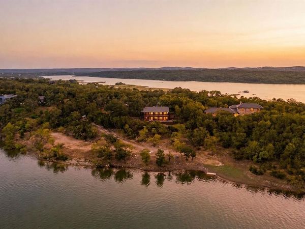 129 Jewel Lane, Spicewood, TX 78669