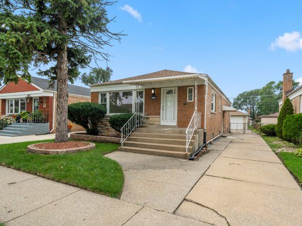 14408 S Hoxie Avenue , Burnham, IL 60633
