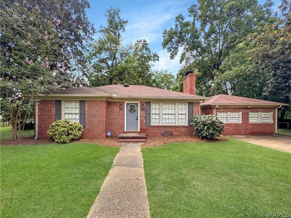 4 Elmira Drive E, Tuscaloosa, AL 35405
