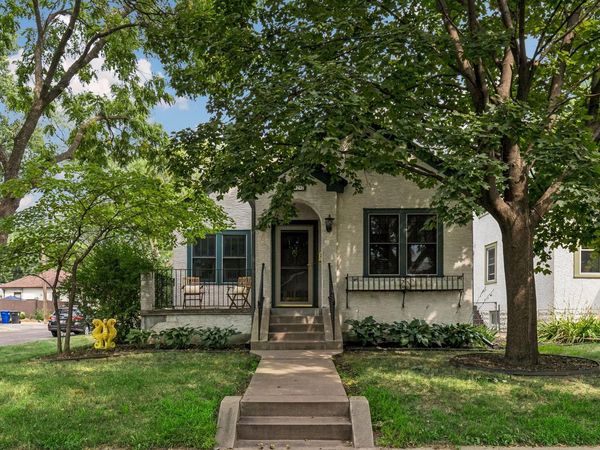 422 Brimhall Street, Saint Paul, MN 55105
