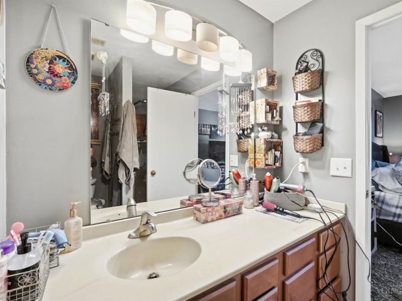 3935 School Section Road, Unit 4, Cincinnati, OH 45211 Photo 32