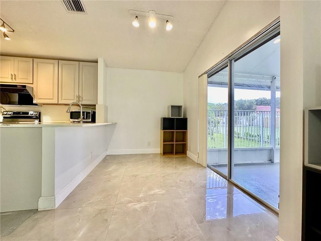 2710 Bogota Avenue, Cooper City, FL 33026 Photo