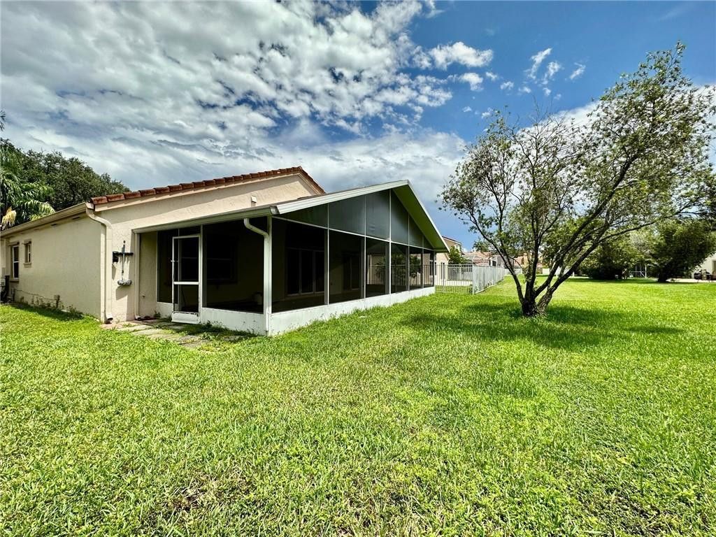 2710 Bogota Avenue, Cooper City, FL 33026 Photo