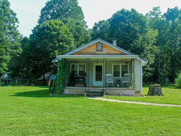42 Dripping Springs Ct, Monterey, TN 38574