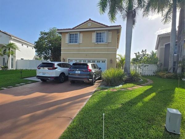19130 NW 10th St , Pembroke Pines, FL 33029