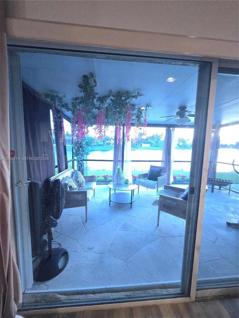 19130 NW 10th St, Pembroke Pines, FL 33029 Photo