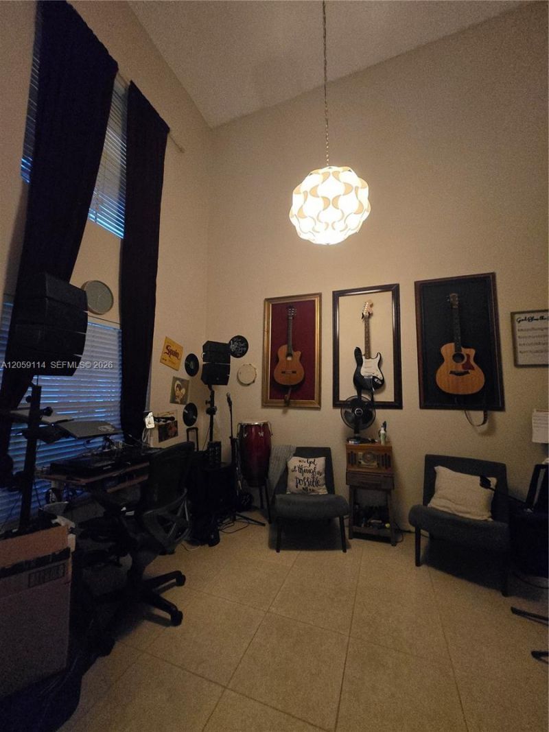 19130 NW 10th St, Pembroke Pines, FL 33029 Photo