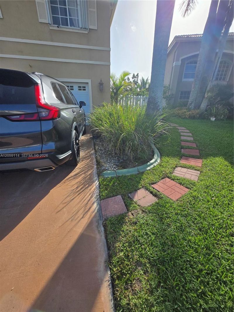 19130 NW 10th St, Pembroke Pines, FL 33029 Photo