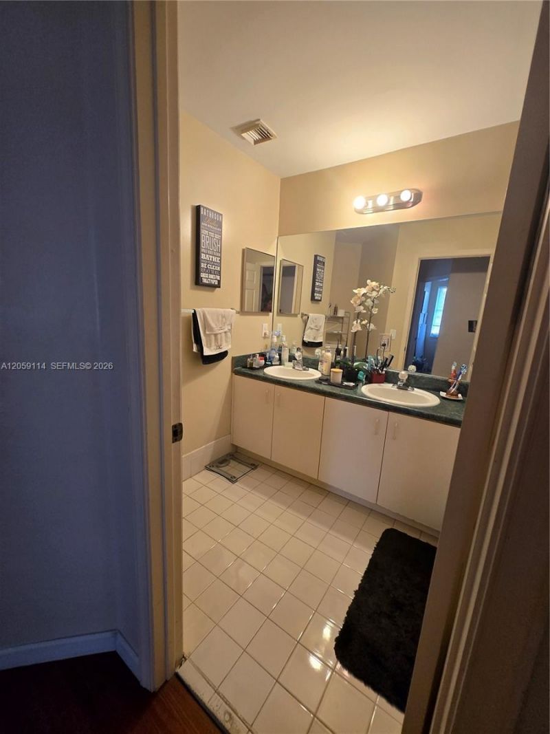 19130 NW 10th St, Pembroke Pines, FL 33029 Photo
