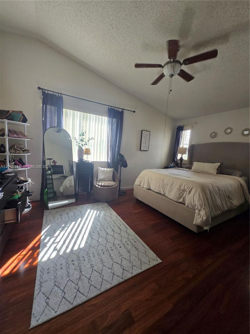 19130 NW 10th St, Pembroke Pines, FL 33029 Photo