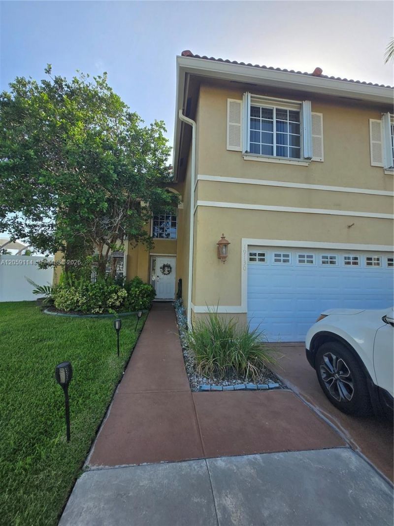 19130 NW 10th St, Pembroke Pines, FL 33029 Photo