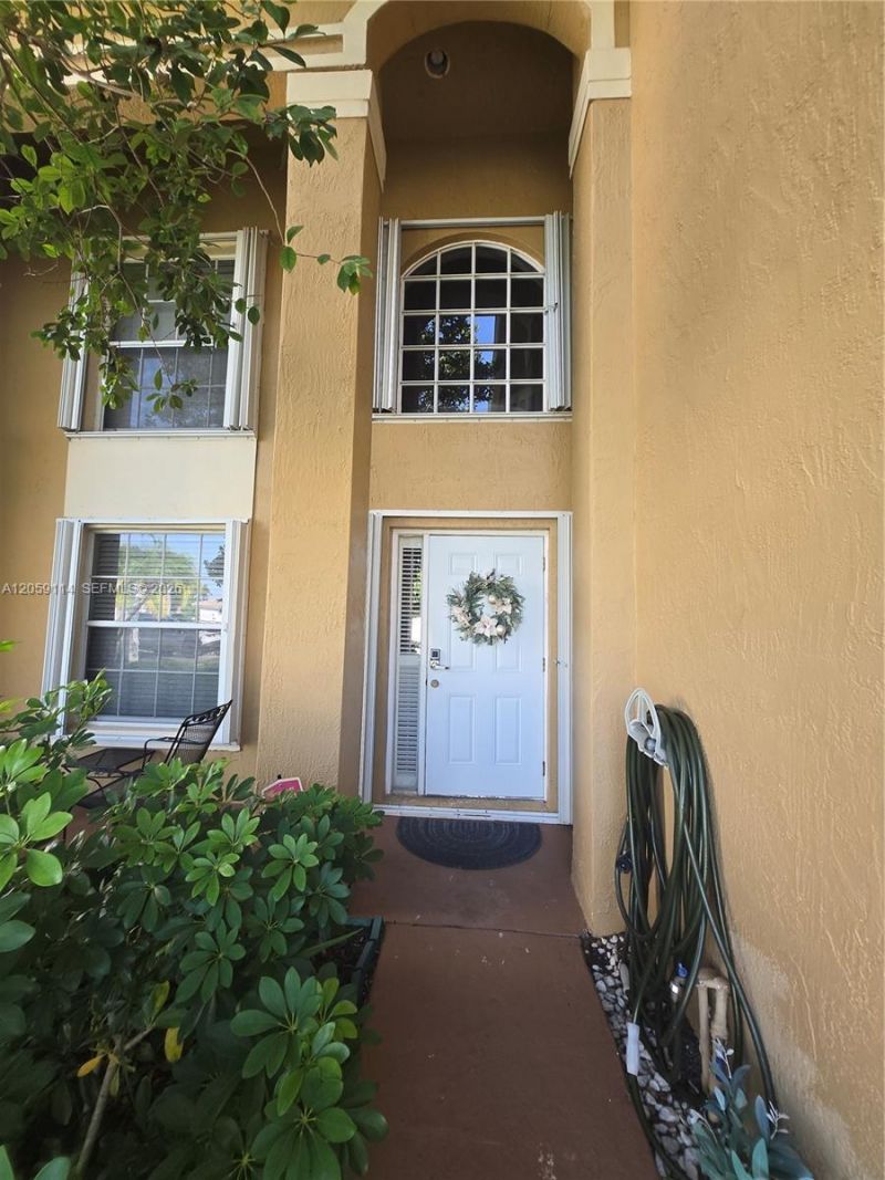 19130 NW 10th St, Pembroke Pines, FL 33029 Photo