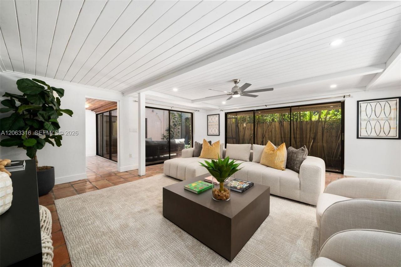 3145 Jackson Ave, Miami, FL 33133 Photo