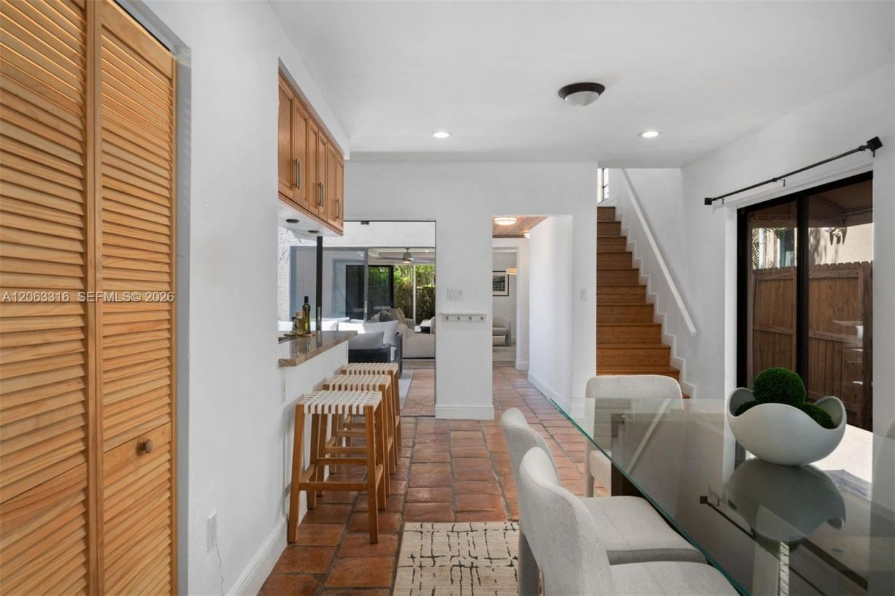 3145 Jackson Ave, Miami, FL 33133 Photo