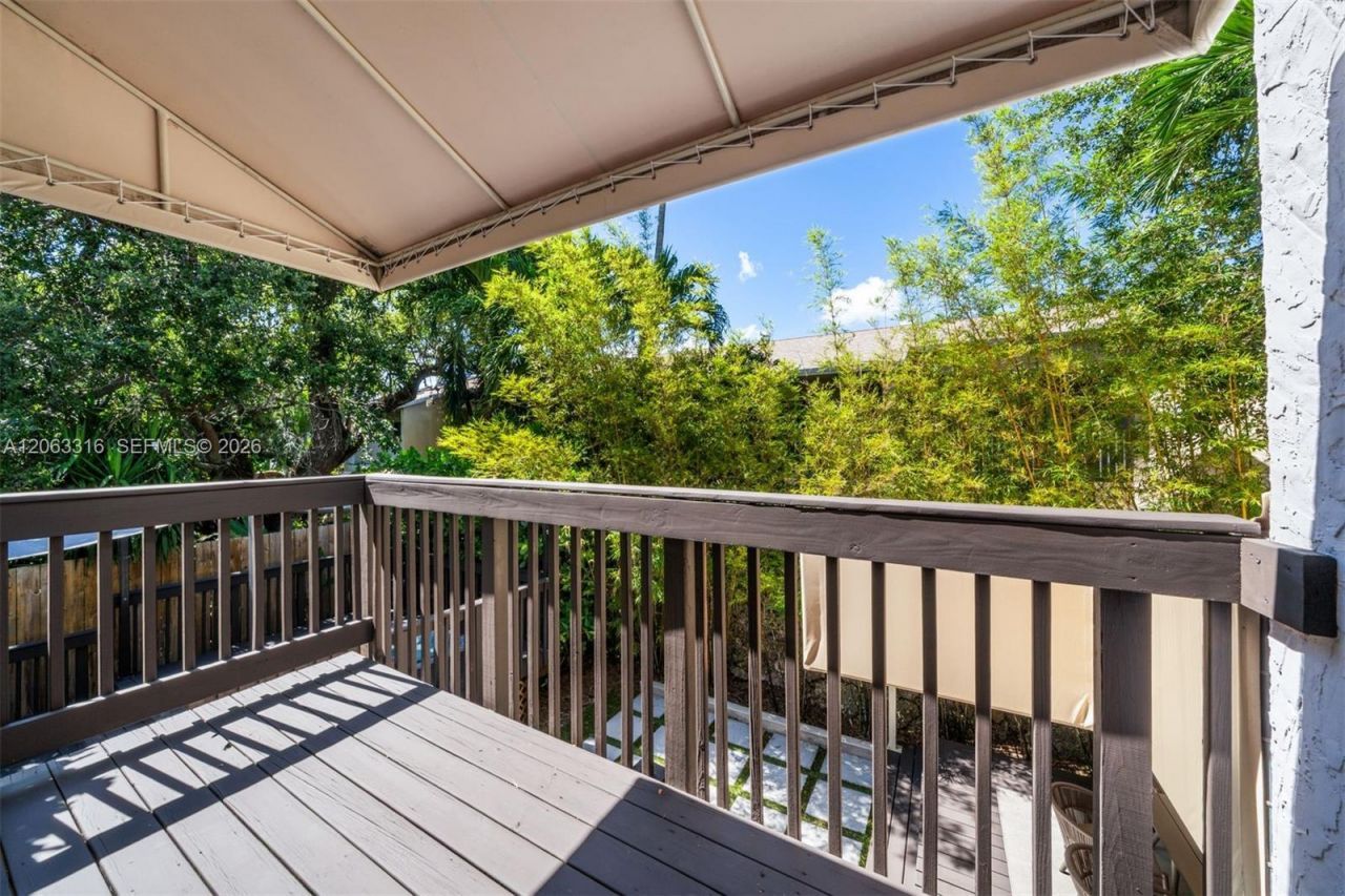 3145 Jackson Ave, Miami, FL 33133 Photo