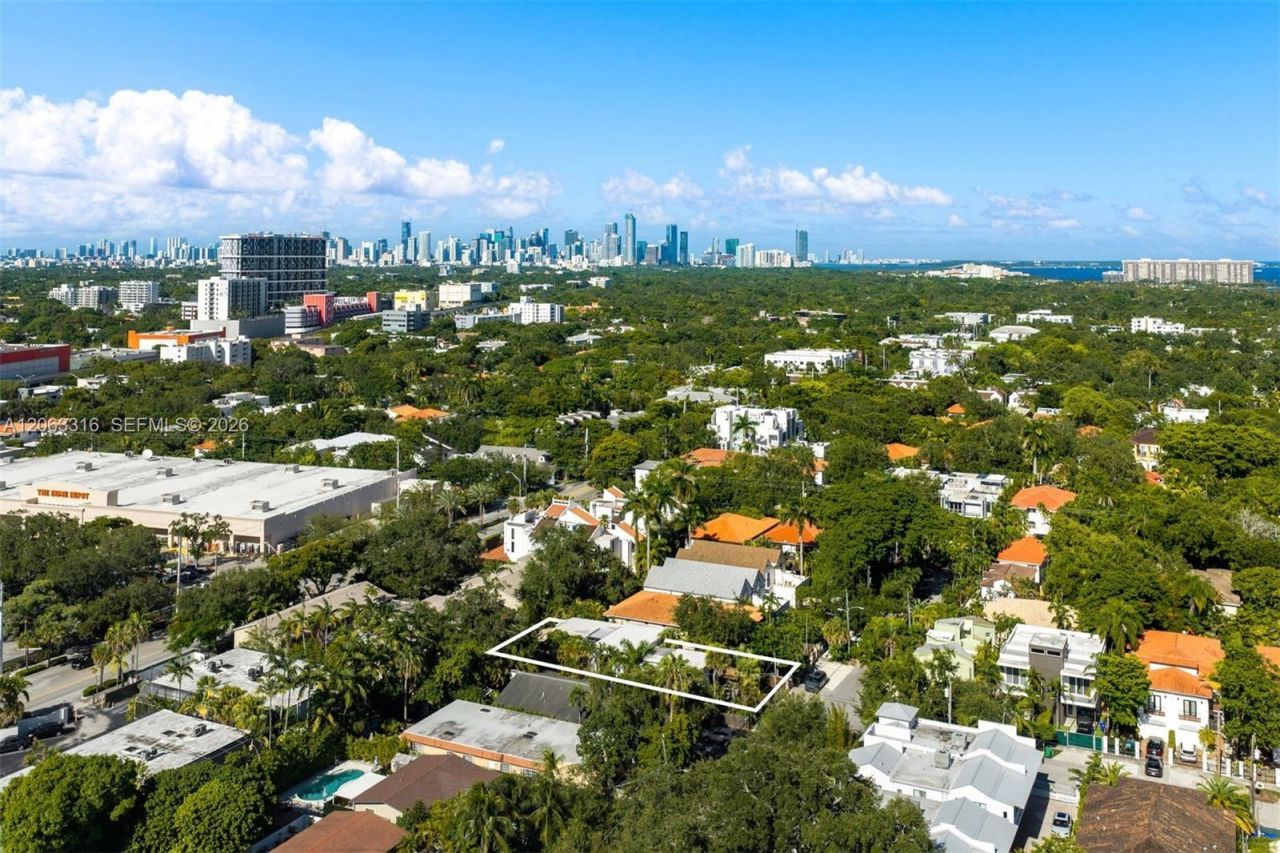 3145 Jackson Ave, Miami, FL 33133 Photo