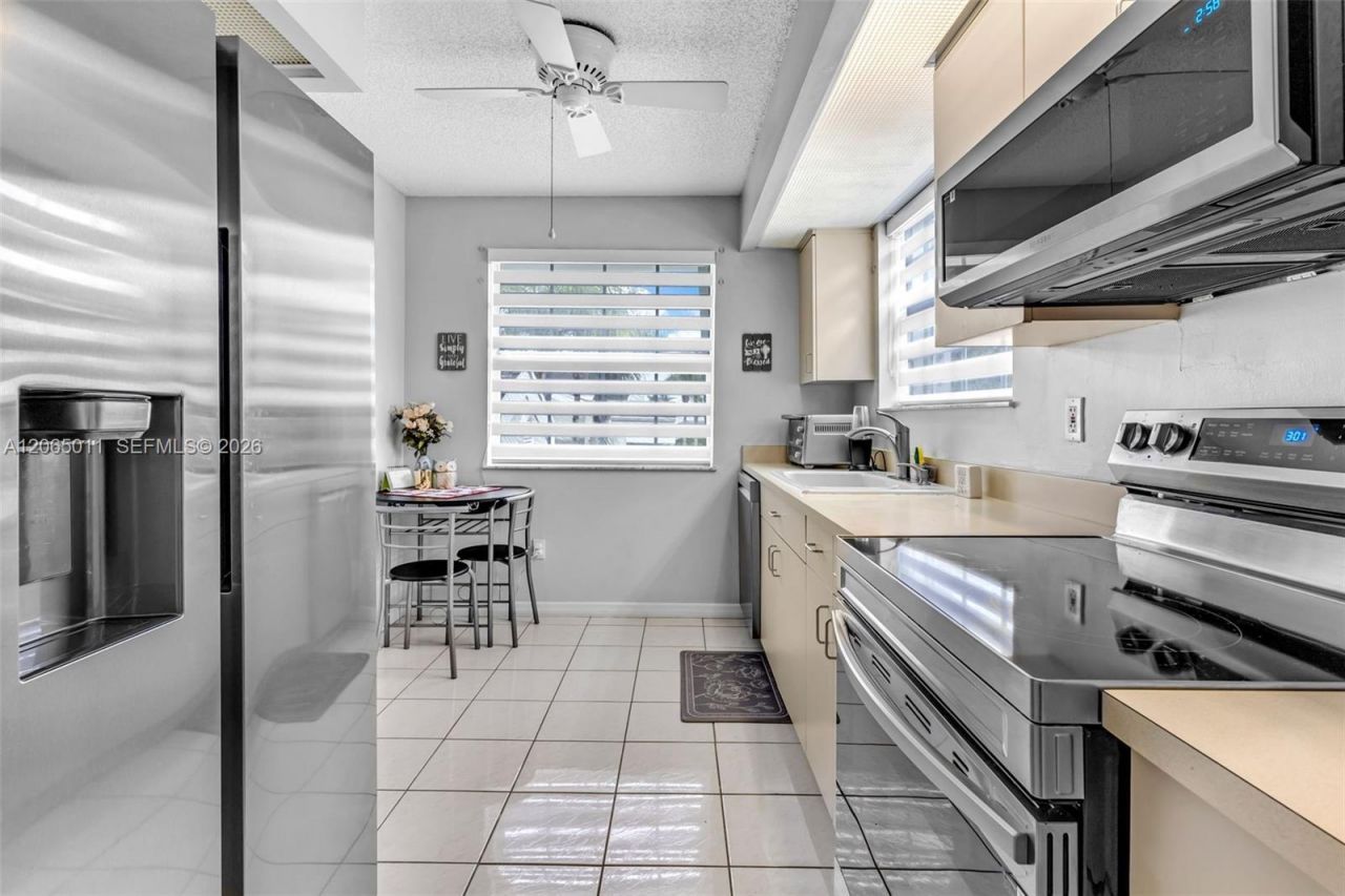 2520 SE 20th Pl , Unit 204-B, Homestead, FL 33035 Photo