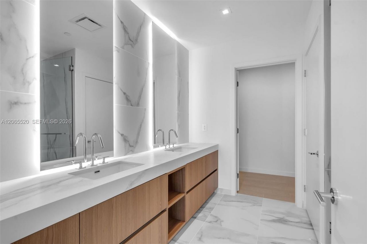 1400 Biscayne Blvd, Unit 2905, Miami, FL 33132 Photo