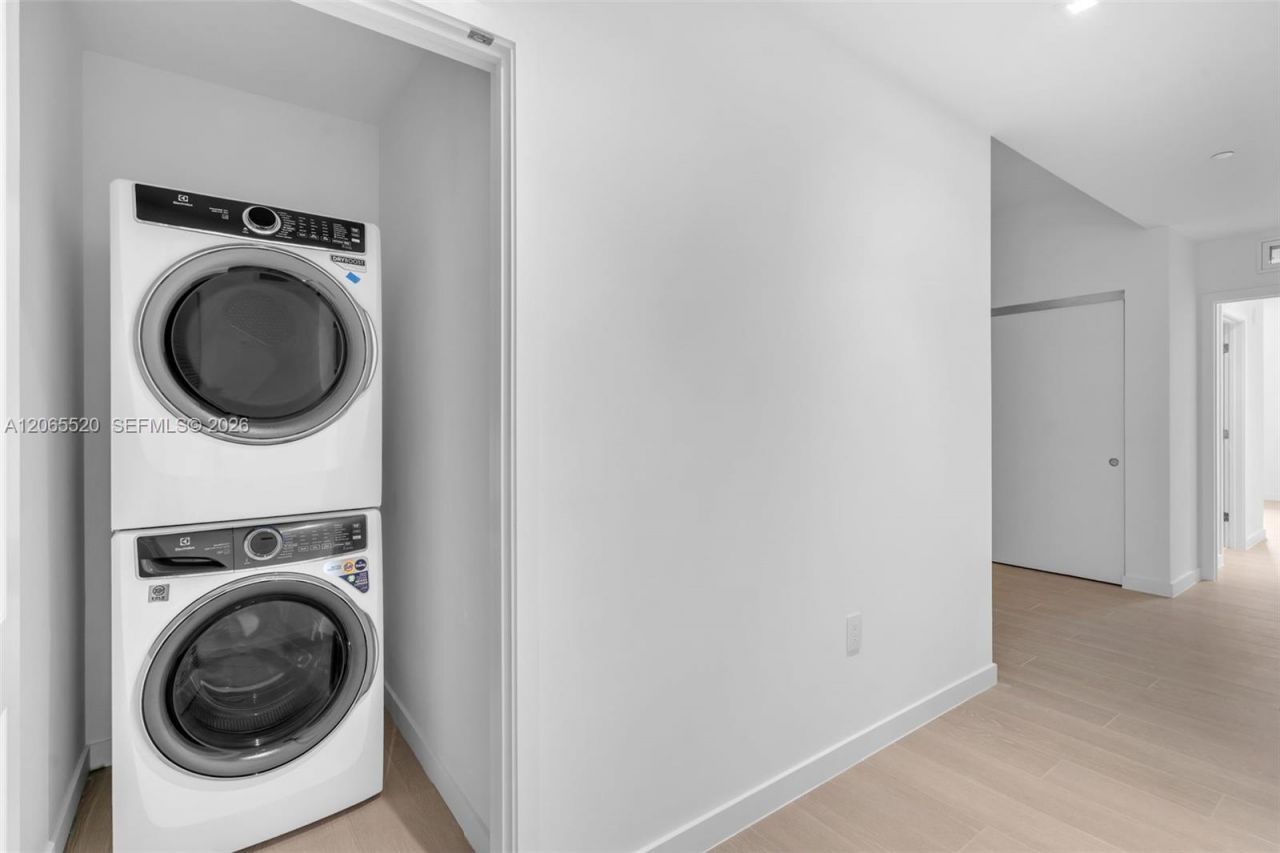1400 Biscayne Blvd, Unit 2905, Miami, FL 33132 Photo