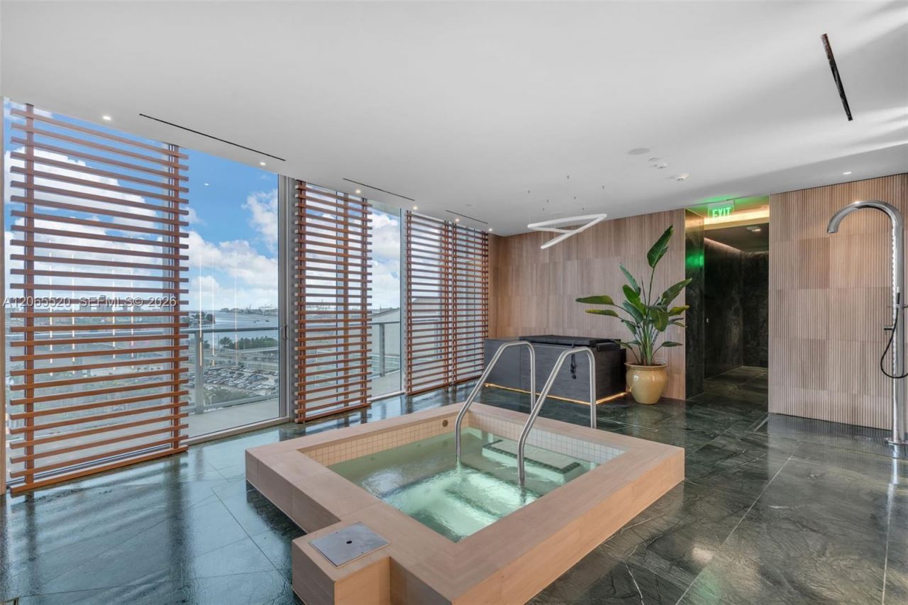 1400 Biscayne Blvd, Unit 2905, Miami, FL 33132 Photo
