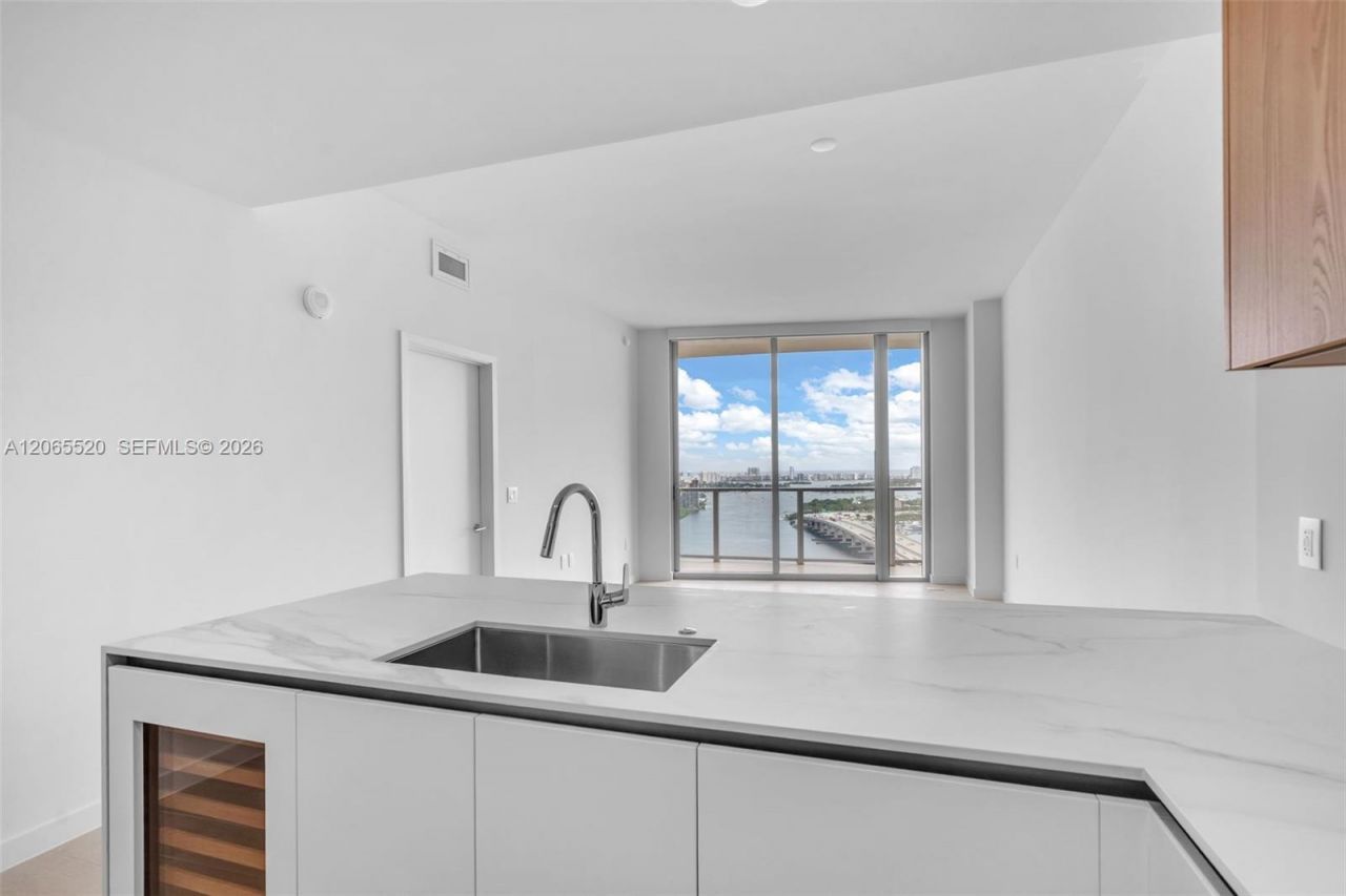 1400 Biscayne Blvd, Unit 2905, Miami, FL 33132 Photo