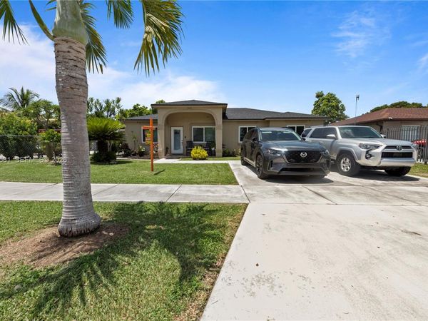 29730 SW 142nd Pl , Homestead, FL 33033
