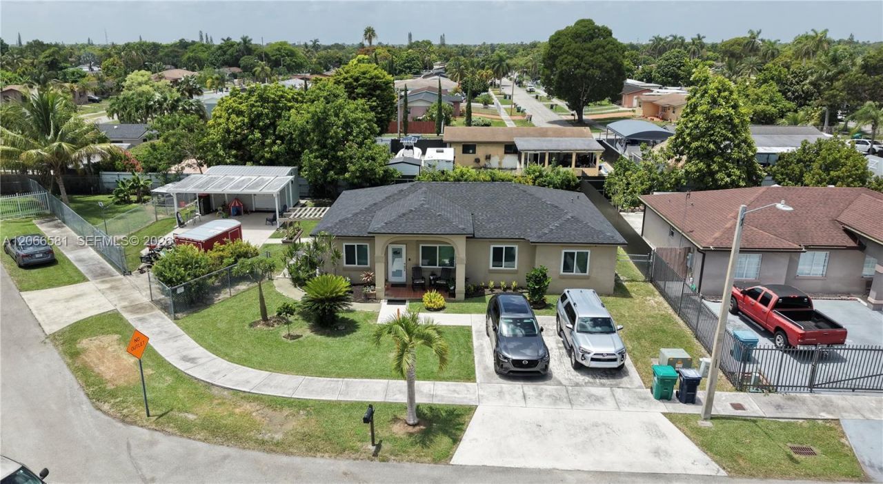 29730 SW 142nd Pl , Homestead, FL 33033 Photo