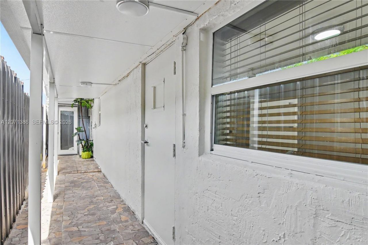 3538 SW 87th Ct, Miami, FL 33165 Photo