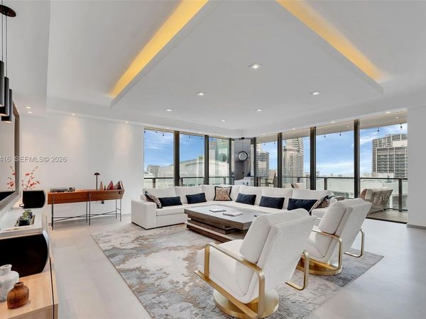 68 SE 6th St , Unit 3911, Miami, FL 33131