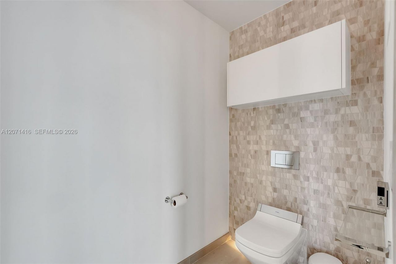 68 SE 6th St , Unit 3911, Miami, FL 33131 Photo
