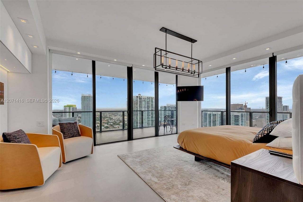 68 SE 6th St , Unit 3911, Miami, FL 33131 Photo