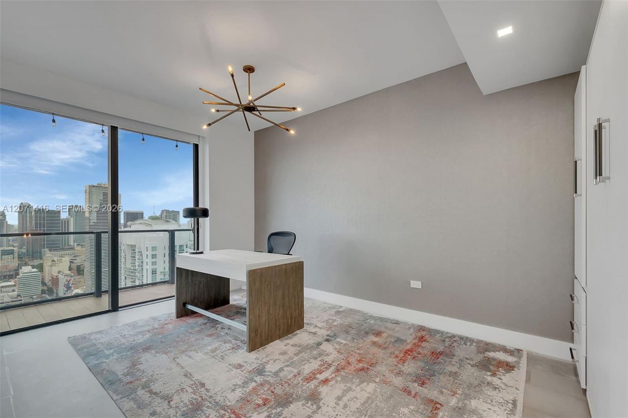 68 SE 6th St , Unit 3911, Miami, FL 33131 Photo