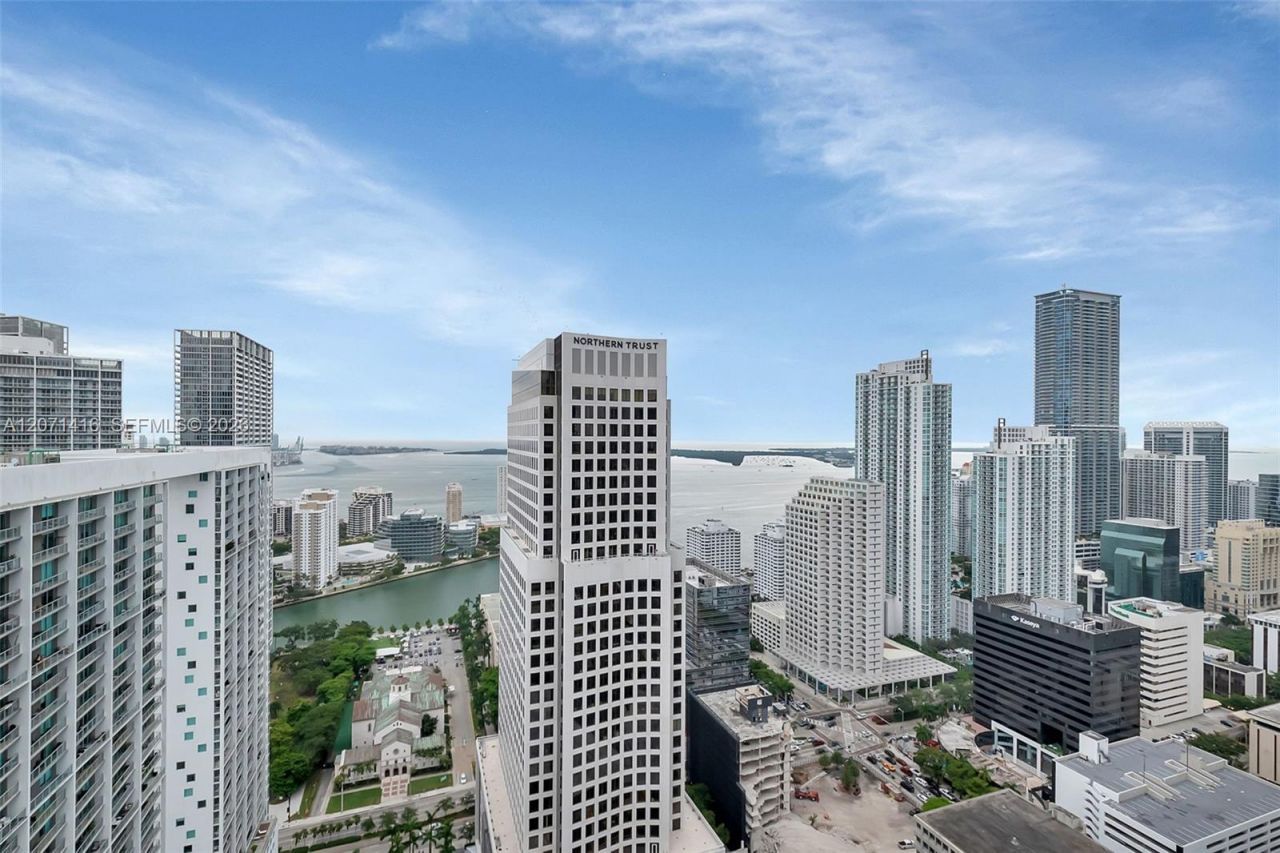 68 SE 6th St , Unit 3911, Miami, FL 33131 Photo