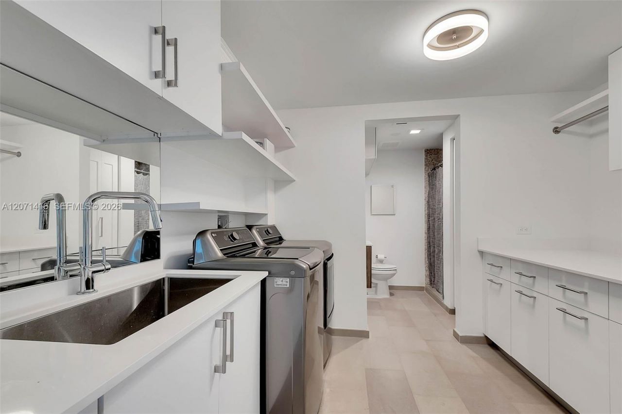 68 SE 6th St , Unit 3911, Miami, FL 33131 Photo