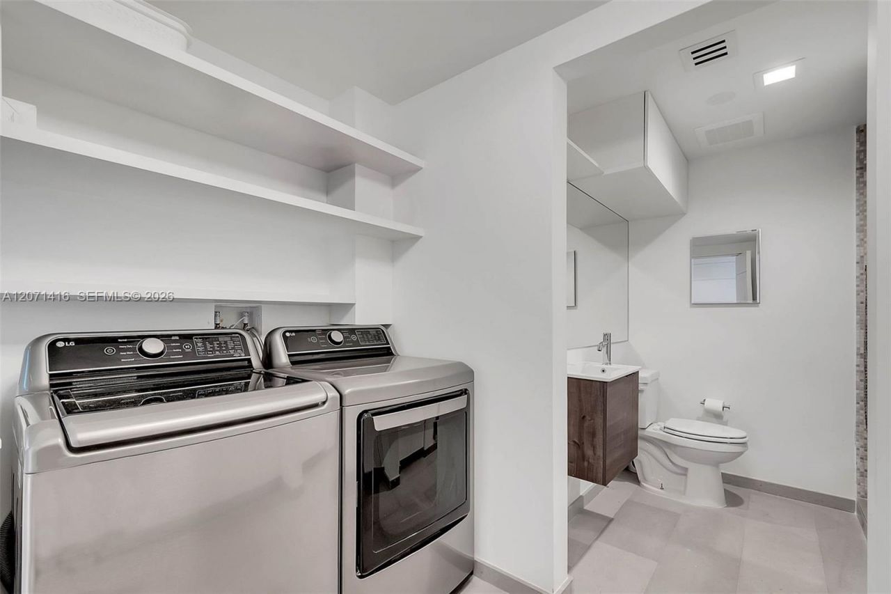 68 SE 6th St , Unit 3911, Miami, FL 33131 Photo